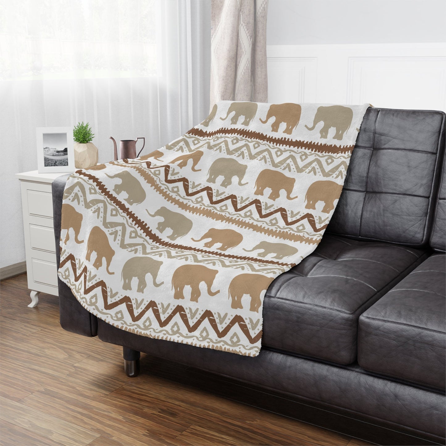 Elephant White Minky Blanket - I Love Heartstrings